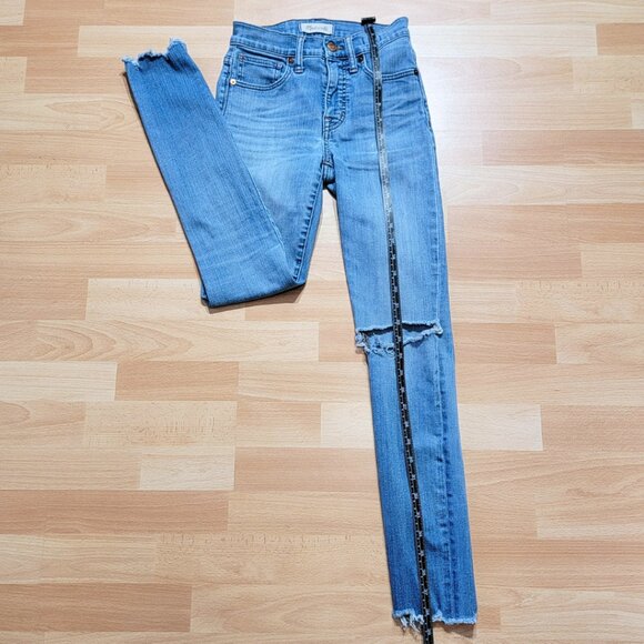 Madewell 9" High-Rise Skinny Jeans: Distressed-Hem Edition | Size: 23 - Picture 3 of 13